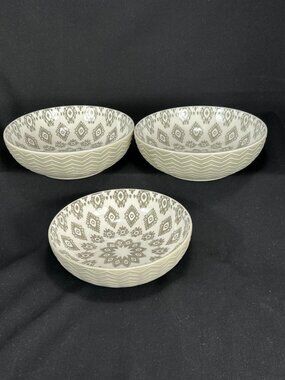 set of 3 Signature Housewares colorful multi purpose bowls